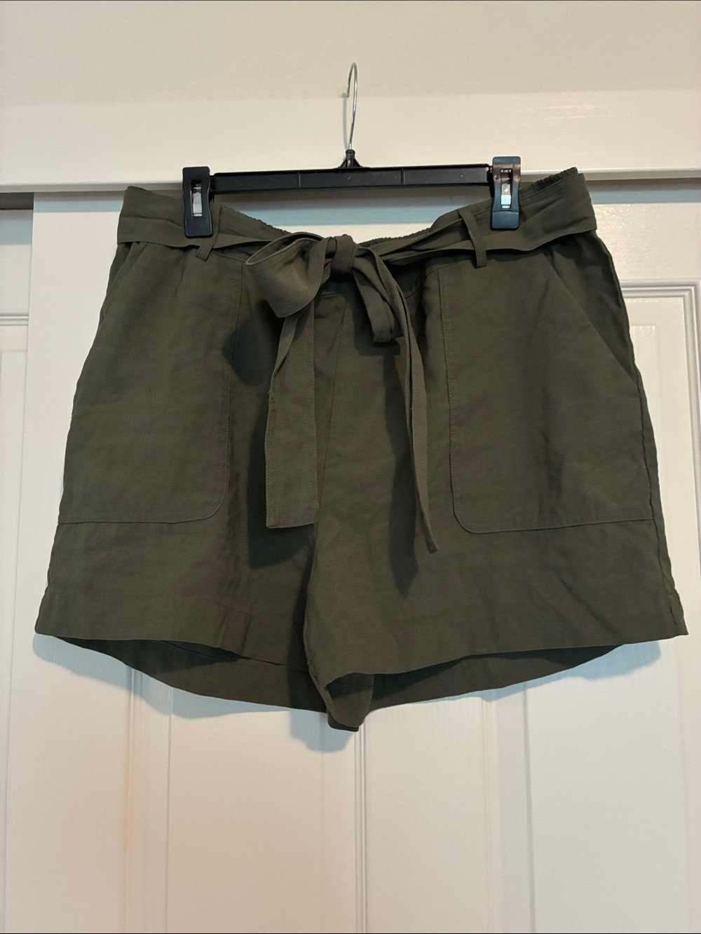 a new day Olive Tie-Waist High-Rise Women's Shorts